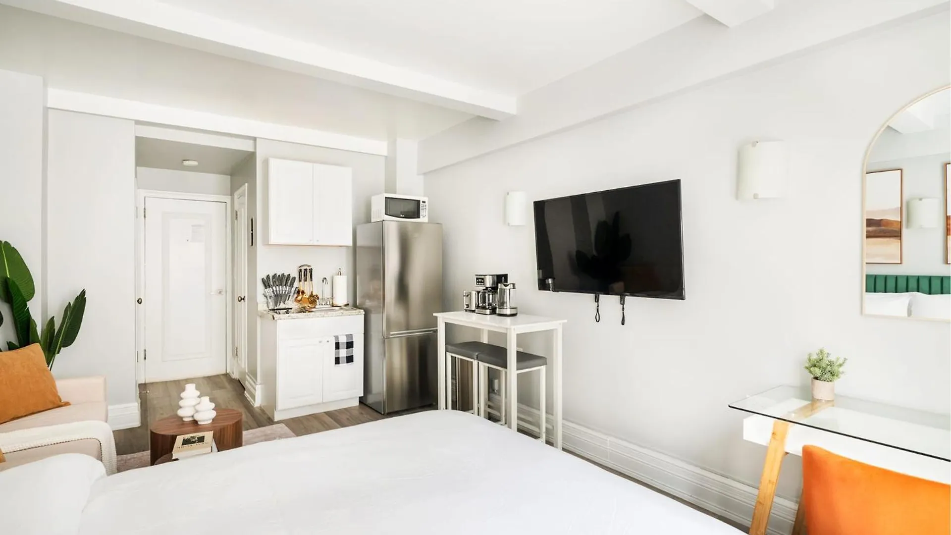 73-518 Newly Reno Studio Uws Doorman Gym Laundry Nowy Jork